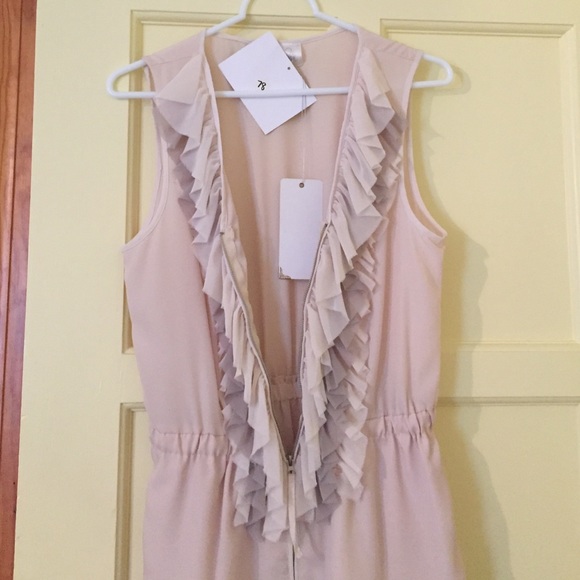 Dress - Picture 4 of 8